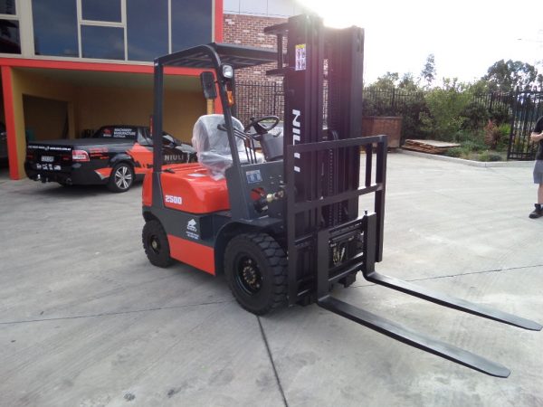 ND25X-C490 - 2.5Ton Xinchai C490 Diesel