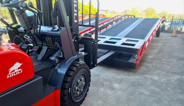 DR8 - Dock Ramp  - 8 Ton / Air Tyres
