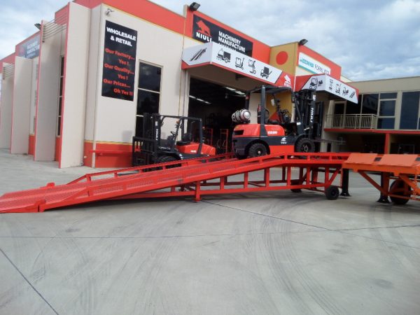 DR8 - Dock Ramp  - 8 Ton / Air Tyres