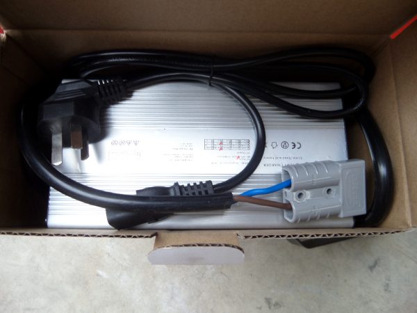 FE30N - Full Electric Narrow 1.5Ton/3.0M