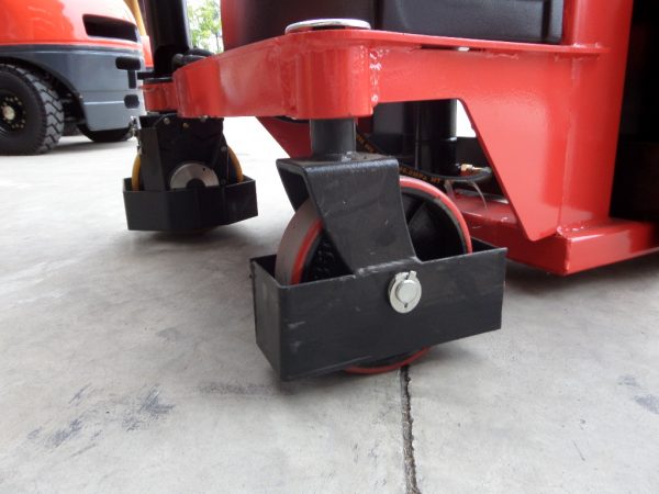 FE30N - Full Electric Narrow 1.5Ton/3.0M
