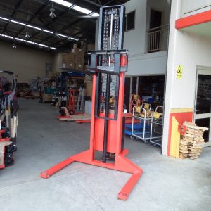 FE35W - Full Electric Straddle 1.5Ton/3.5M