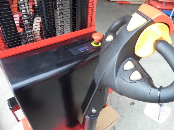 FE30N - Full Electric Narrow 1.5Ton/3.0M