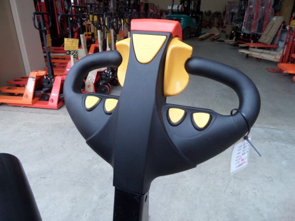 FE30N - Full Electric Narrow 1.5Ton/3.0M
