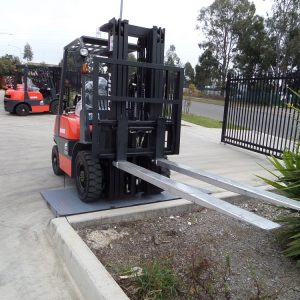 FS40 - 1.8m Fork Slippers 4Ton