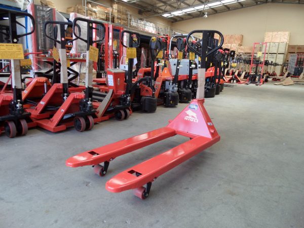 L15 - Light Duty Narrow 1.5Ton