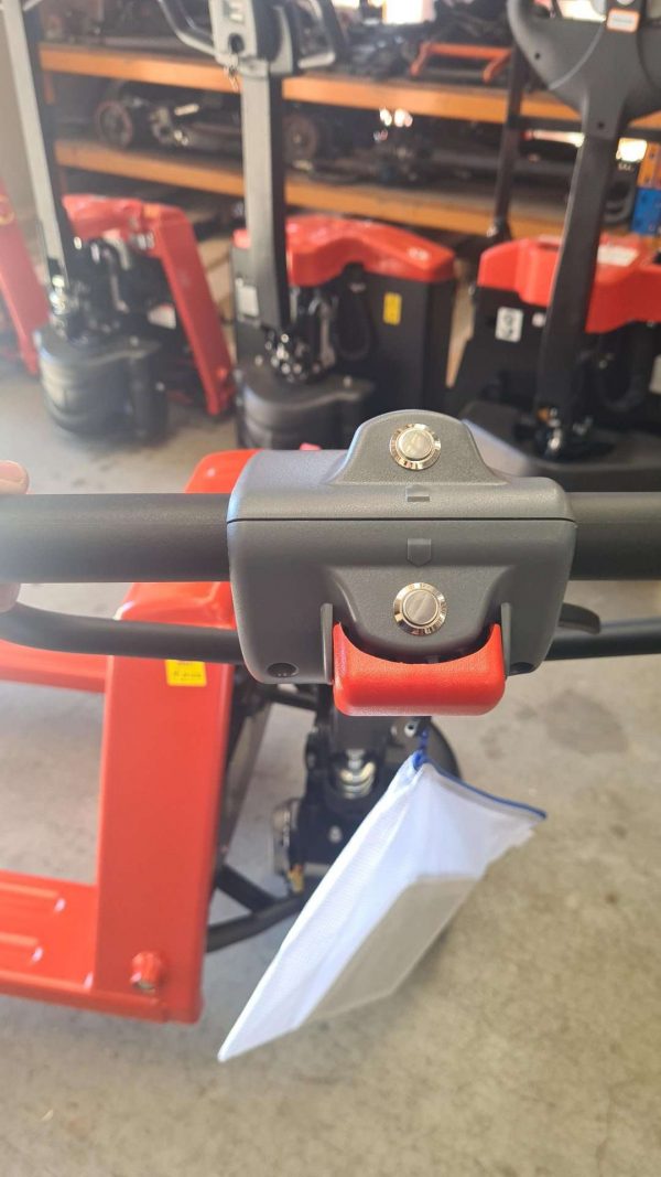 PGE15 (EPT20-15EHJ) - Semi-Electric 1.5Ton Narrow