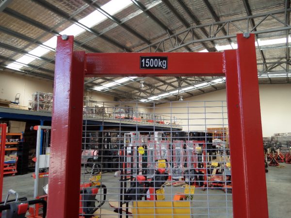 S10NL Light Duty Narrow Stacker 1Ton/1.6m