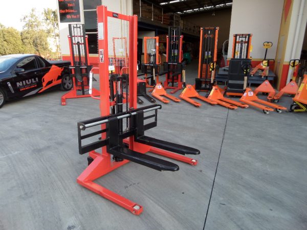 S10W - Manual Straddle Stacker 1Ton/1.6m