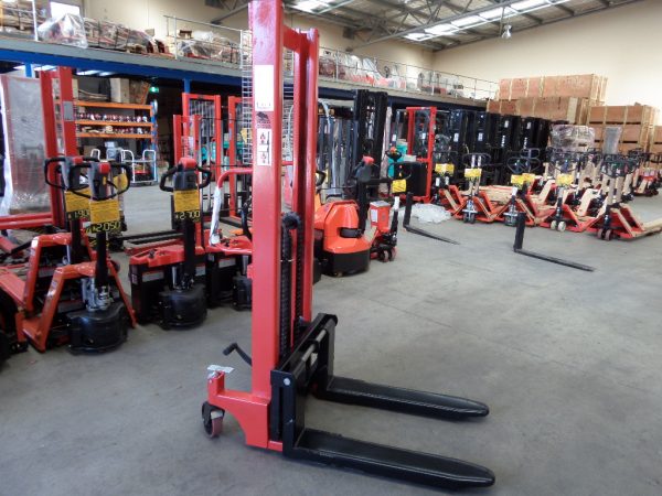 S15N Manual Narrow Stacker 1.5Ton/1.6m