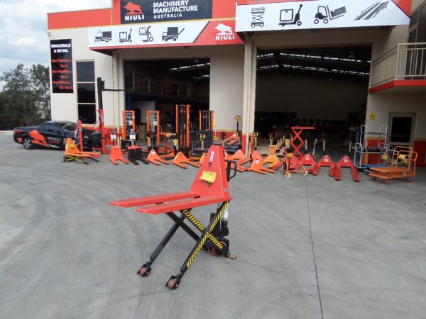 SL15 - Scissor Lift 1.5Ton
