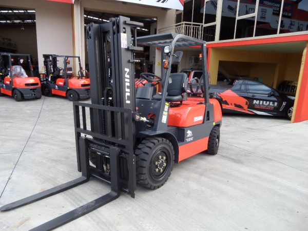NG25N-K25 2.5Ton Dual Fuel Forklift