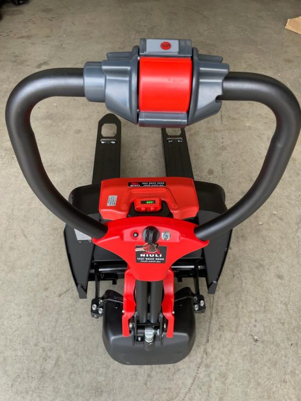 PLS15 (F4) - Full Electric 1.5 Ton Narrow