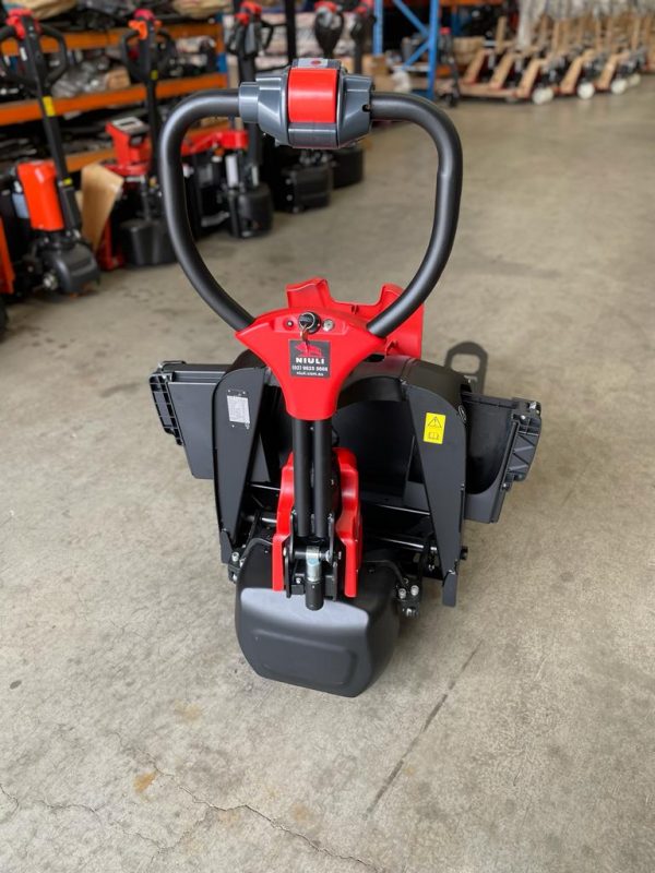 PLS15 (F4) - Full Electric 1.5 Ton Narrow